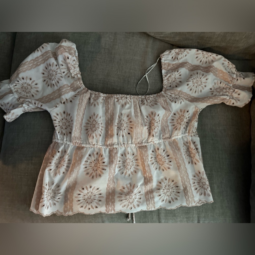 Vegan Romantic Blouse with Rouched Sleeves - Picture 6 of 6